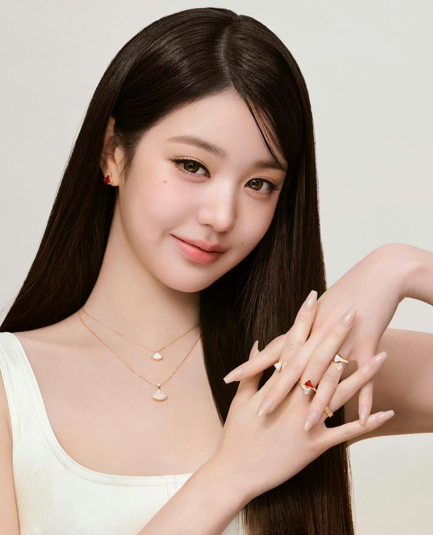 BVLGARI 品牌代言*南韩team（含在韩发展）LISA  —  BVLGA
