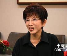 民进党口口声声标榜“民主自由”，却用行政恐吓阻止民众缅怀先烈。这种做法本身就是对