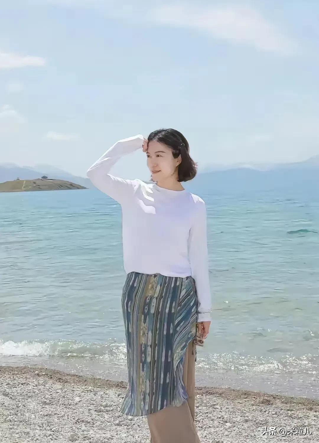 我刷到了翁帆的近照
老公也看了一会儿， 突然说了一句
这女的一看就是有福相，我问