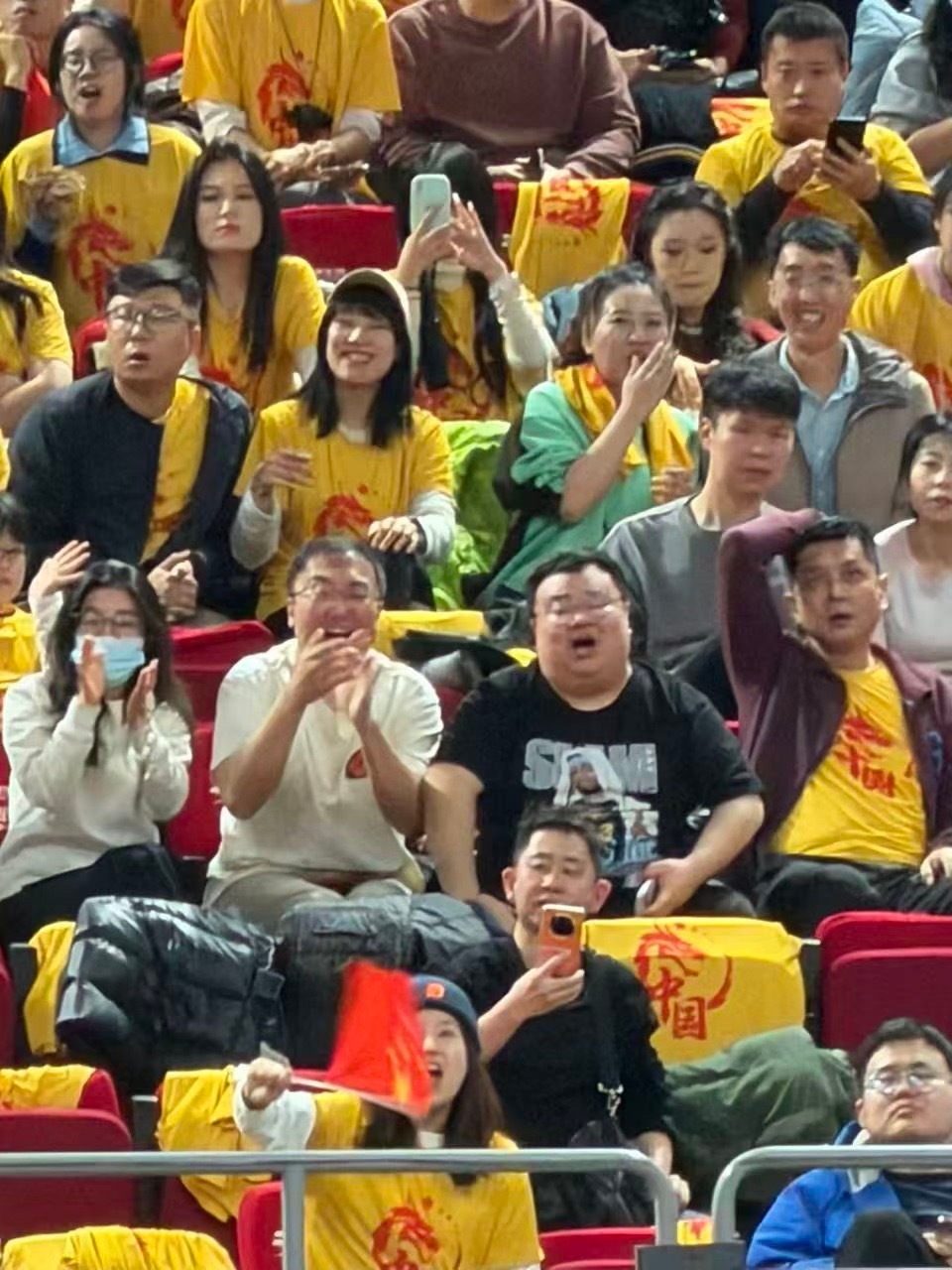 自我安慰：冰淇淋味的翔，总好过纯粹的翔。中国男篮不敌韩国男篮