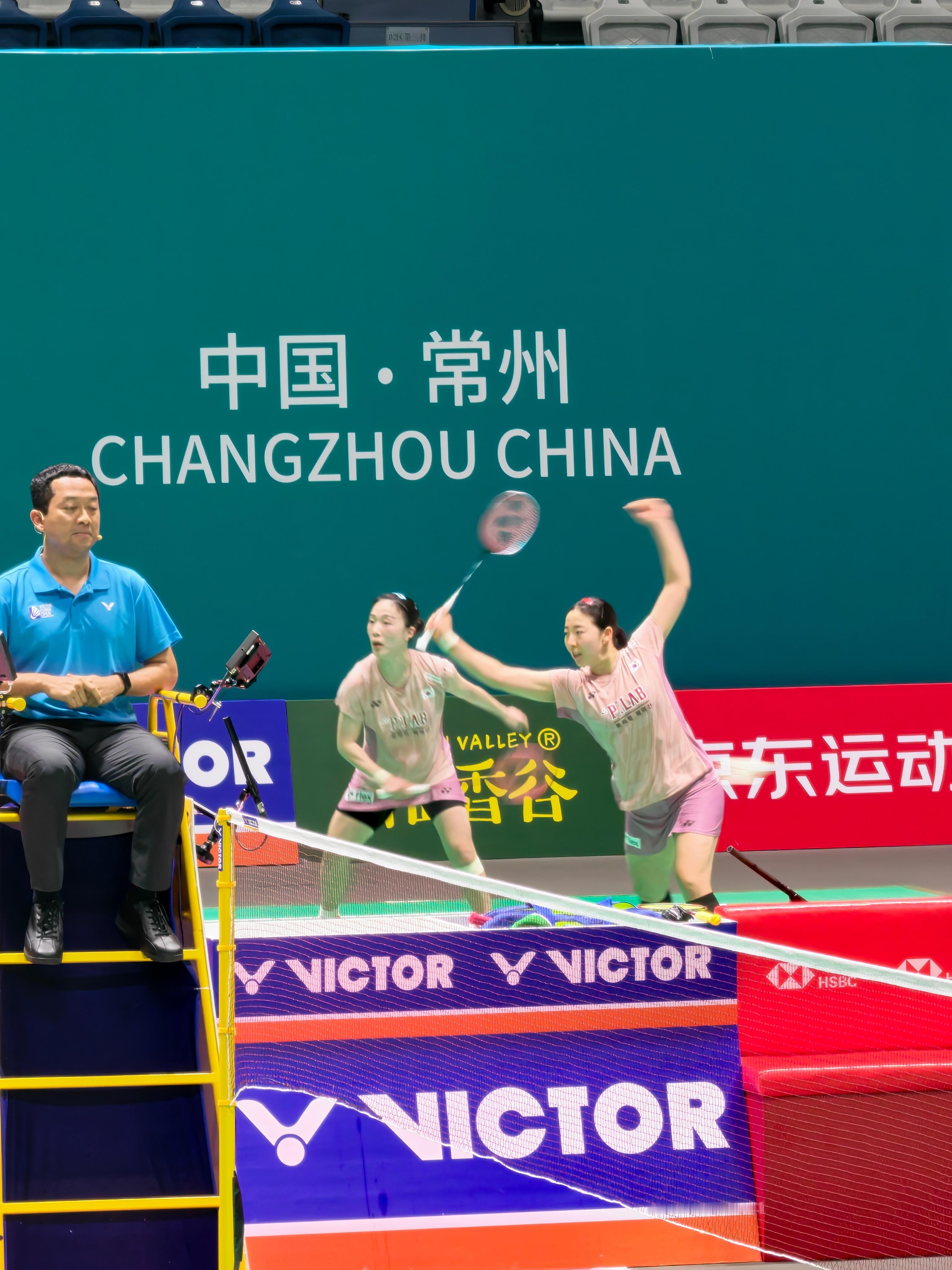 金慧贞/孔熙容🇰🇷 6-21、22-20、21-12 🇰🇷白荷娜/李绍希