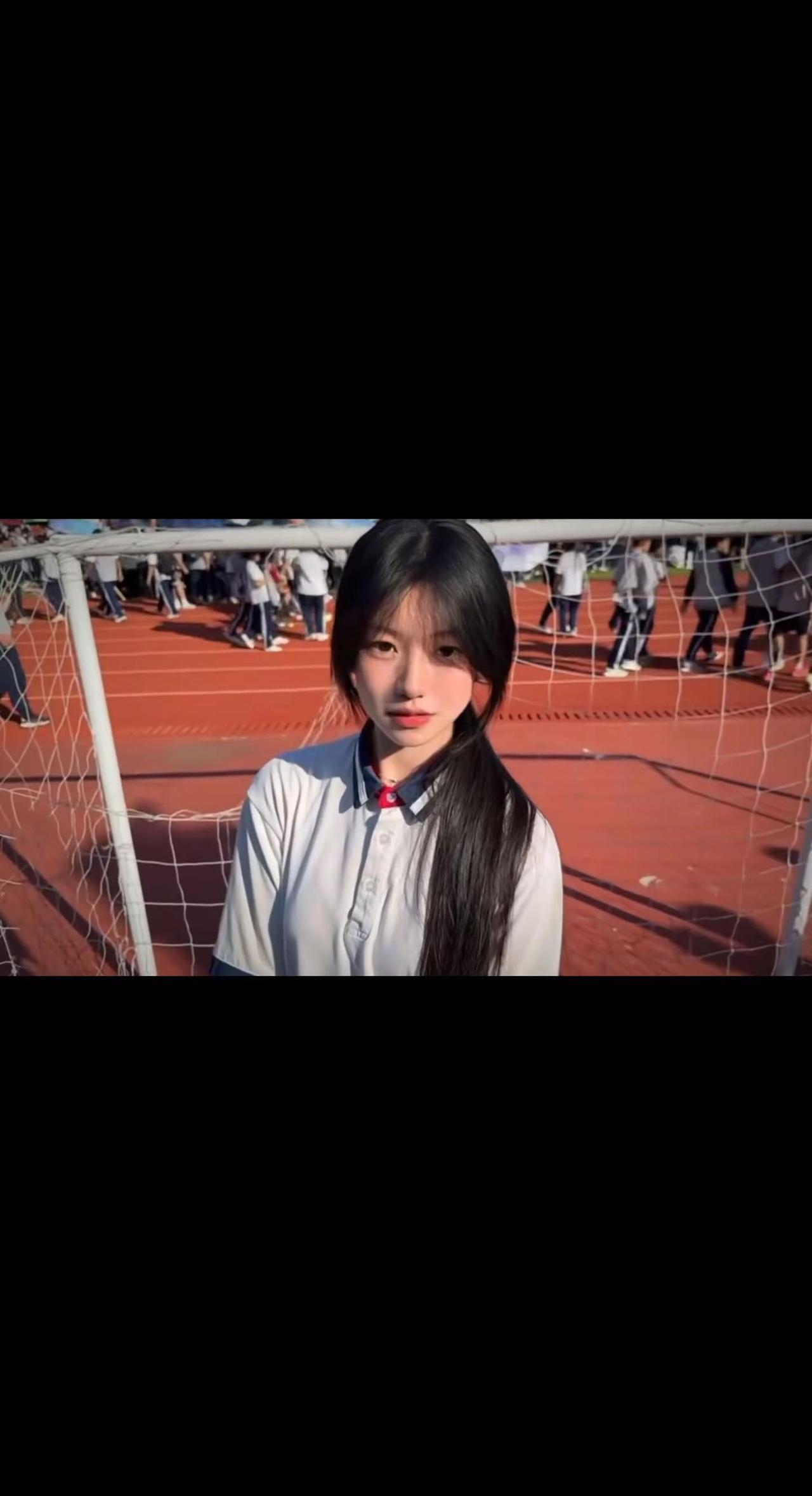 这是谁的青春呀。第三视角ootd