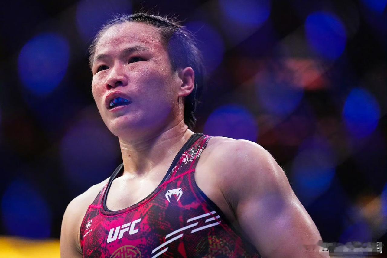 张伟丽输掉比赛后反而赚了2500万

张伟丽在UFC322输给舍甫琴科，却没输掉