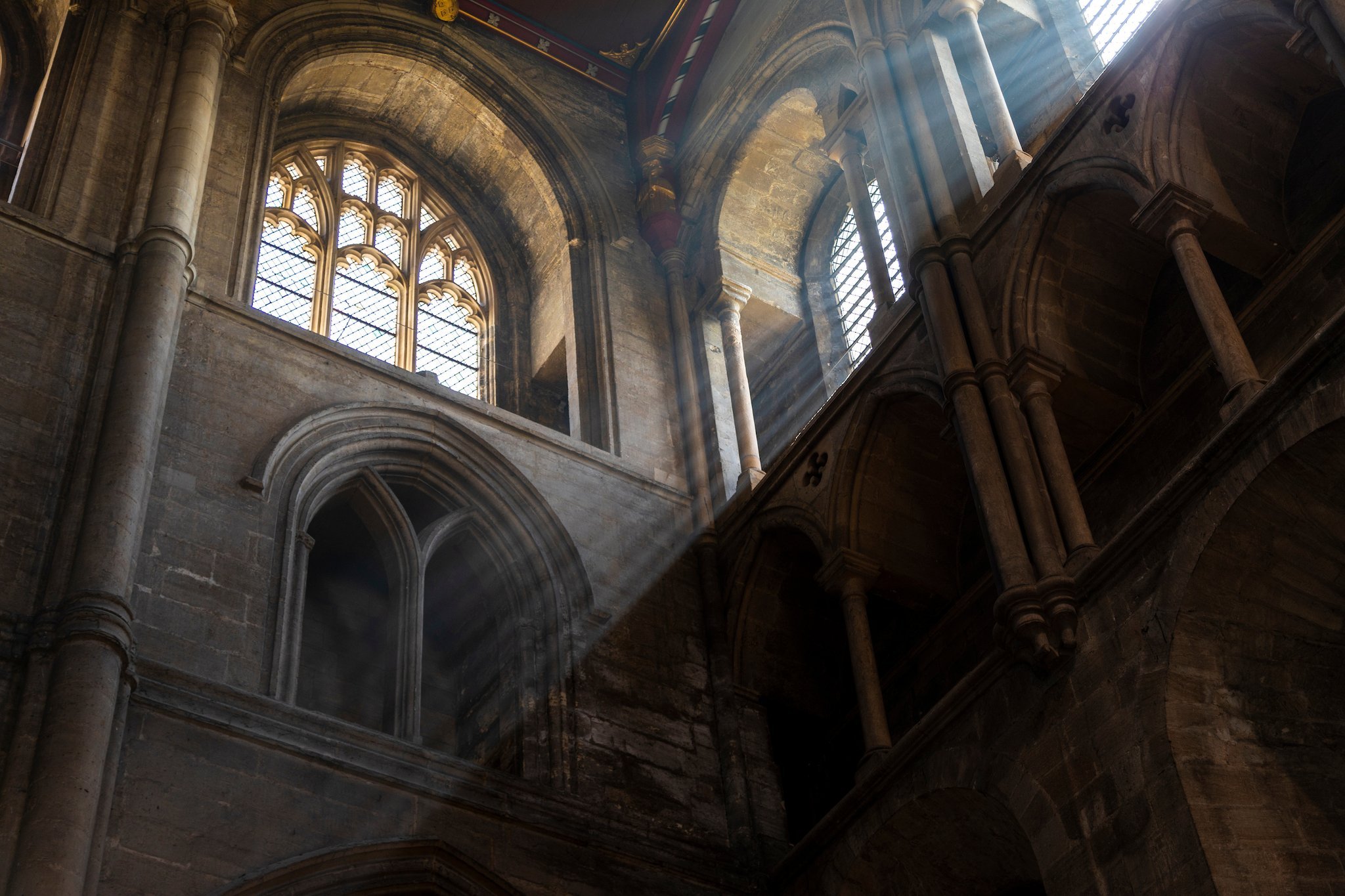 从宗教进化论（精神进化论）的观点来看，以轴心时代为转折点，古代宗教衰弱，而普遍宗