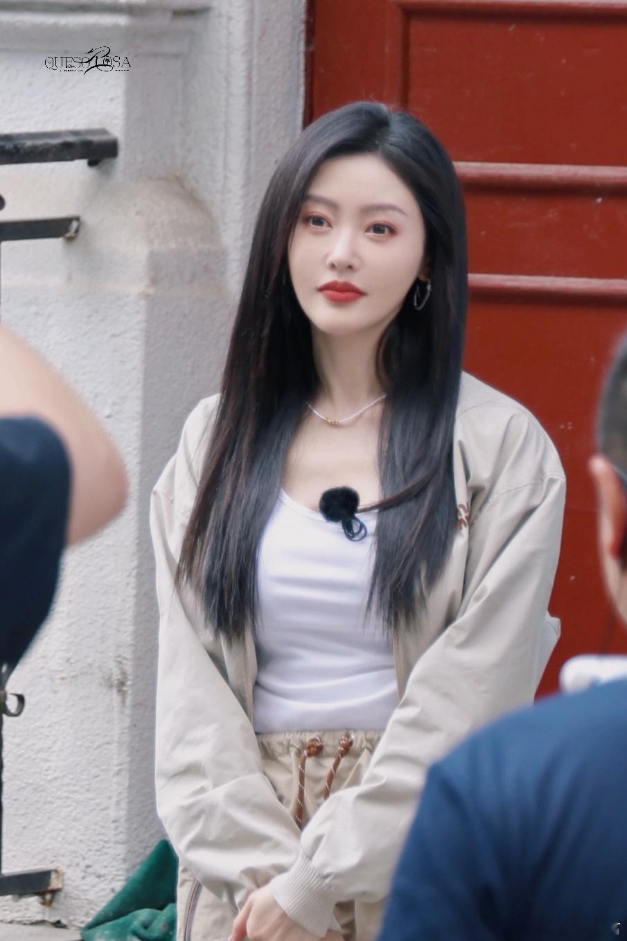  #谁家节目组上来就吃道具啊# 看了听说很好吃4潘玮柏、文俊辉、毛晓彤、于洋、张