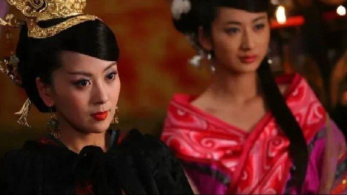 公元前54年前后，汉宣帝在位，太子刘奭生了一场病。 
 
病愈之后，皇后为他挑选