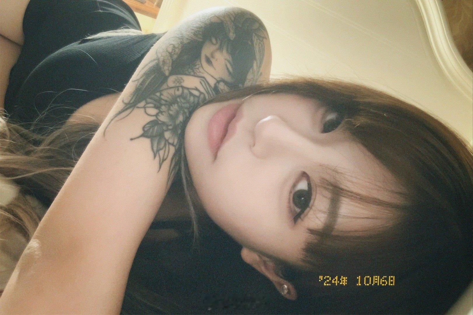 幸福的时候不要有任何负罪感 因为人生当惨b的日子数不胜数 ​​​