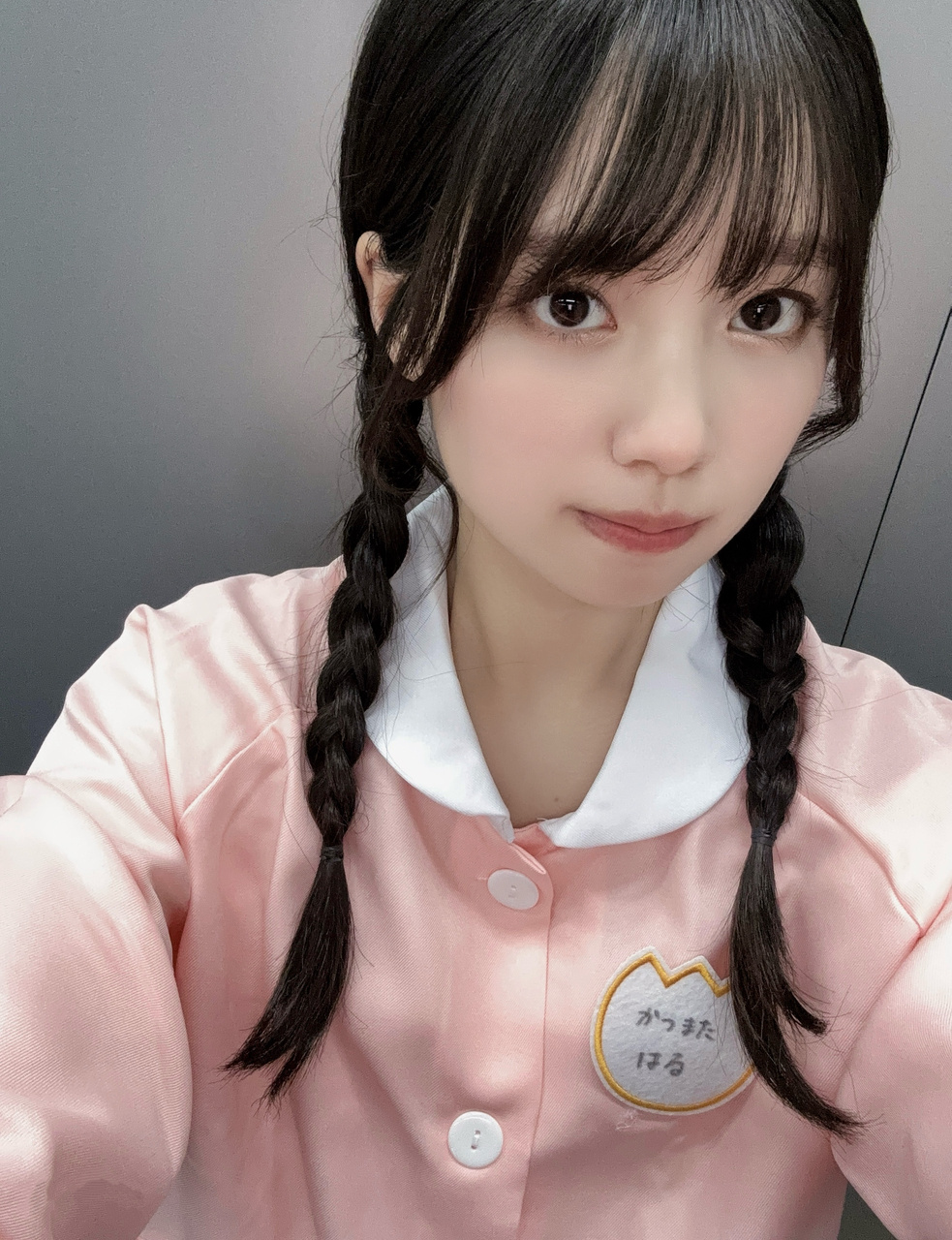 勝又春「今月はこどもの日があったということで、、幼稚園児になりました！休憩時間に