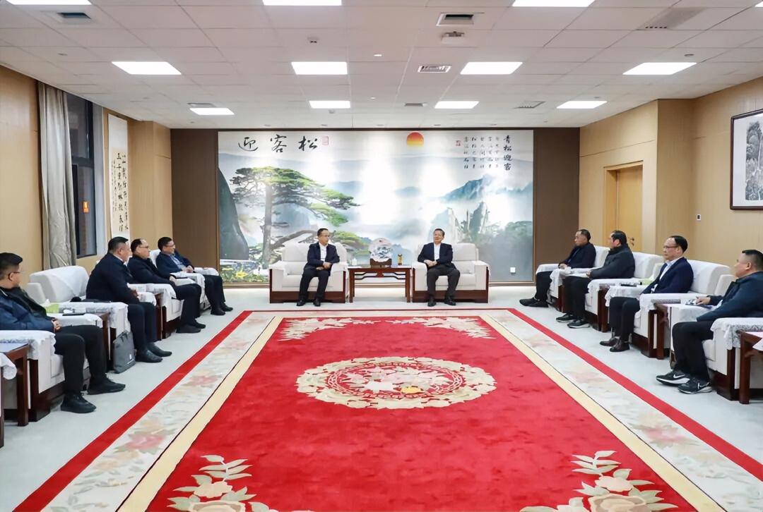 1月25日下午，中国工程院院士、安徽理工大学校长、安徽省院士专家联合会会长袁亮在