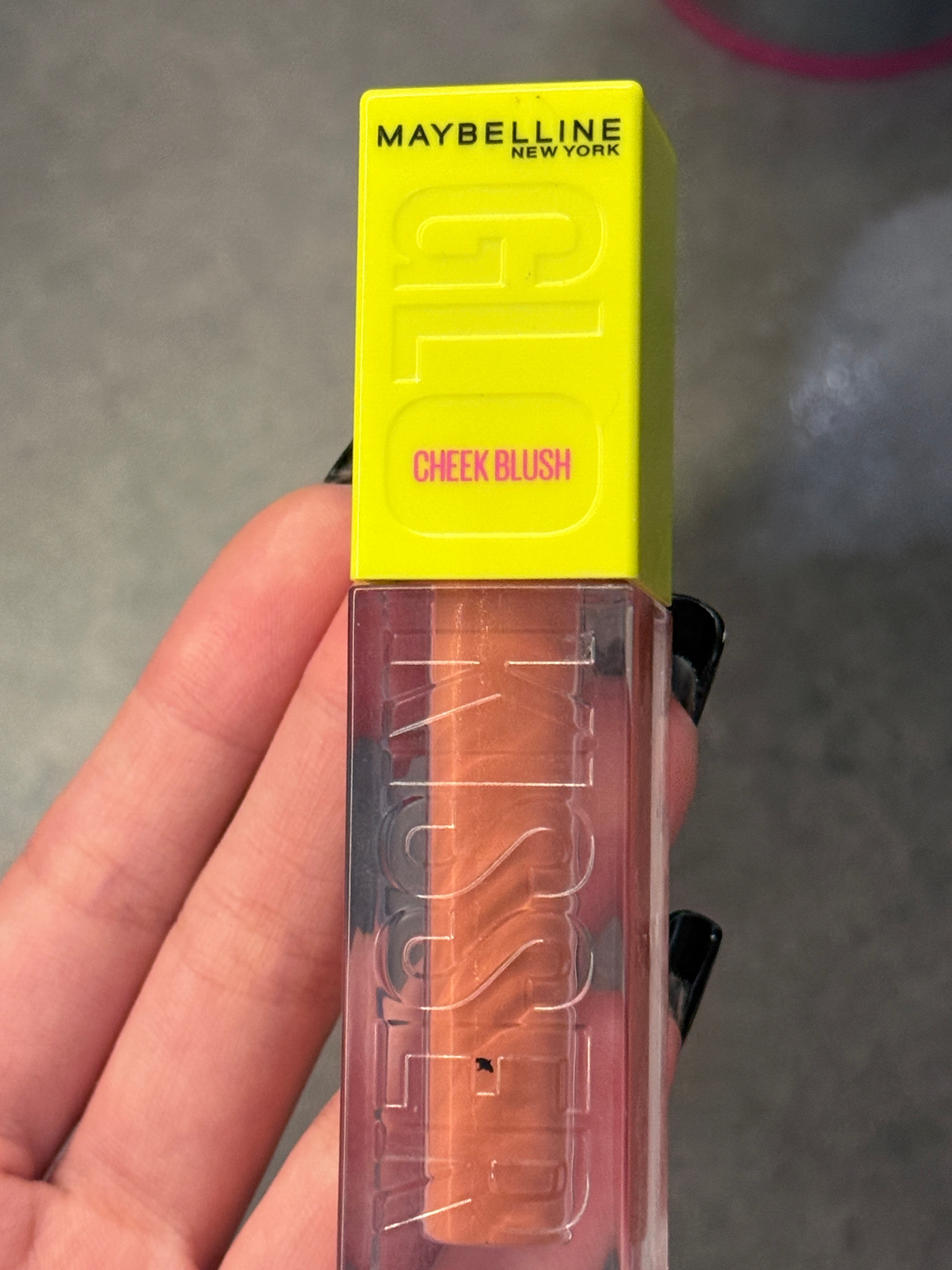 今天直播提到的平价好物！第一个美宝莲腮红是在日本实体店买的 大家可以找找超级自然
