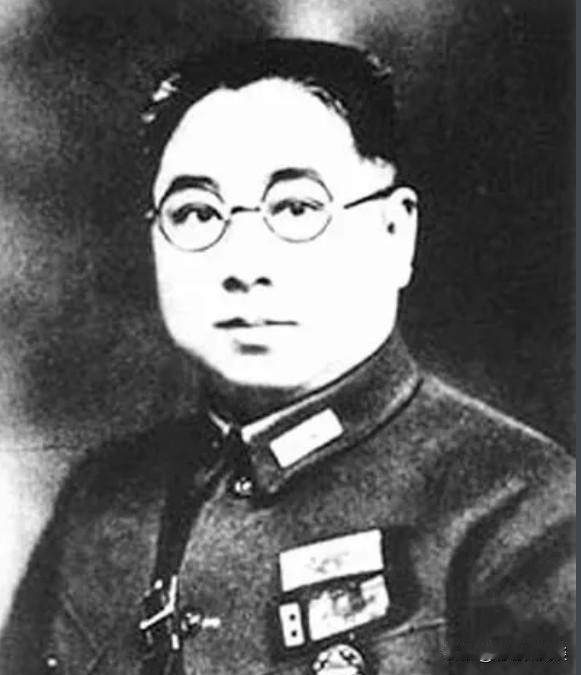 1930年，国军将领张辉瓒被俘，押解的路上遇到同为湖南人的毛主席，他向毛主席求饶