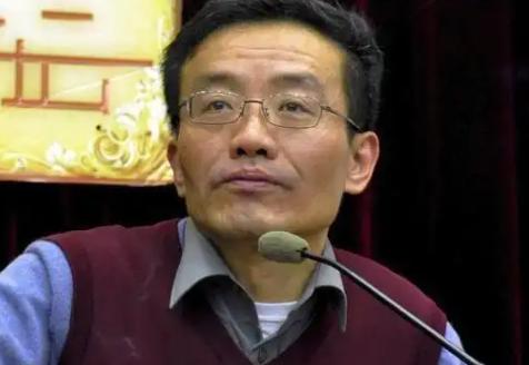 复旦王德峰彻底撕开社会遮羞布！一句纵欲汹汹戳痛无数国人的心！人人满眼只盯利益抛弃