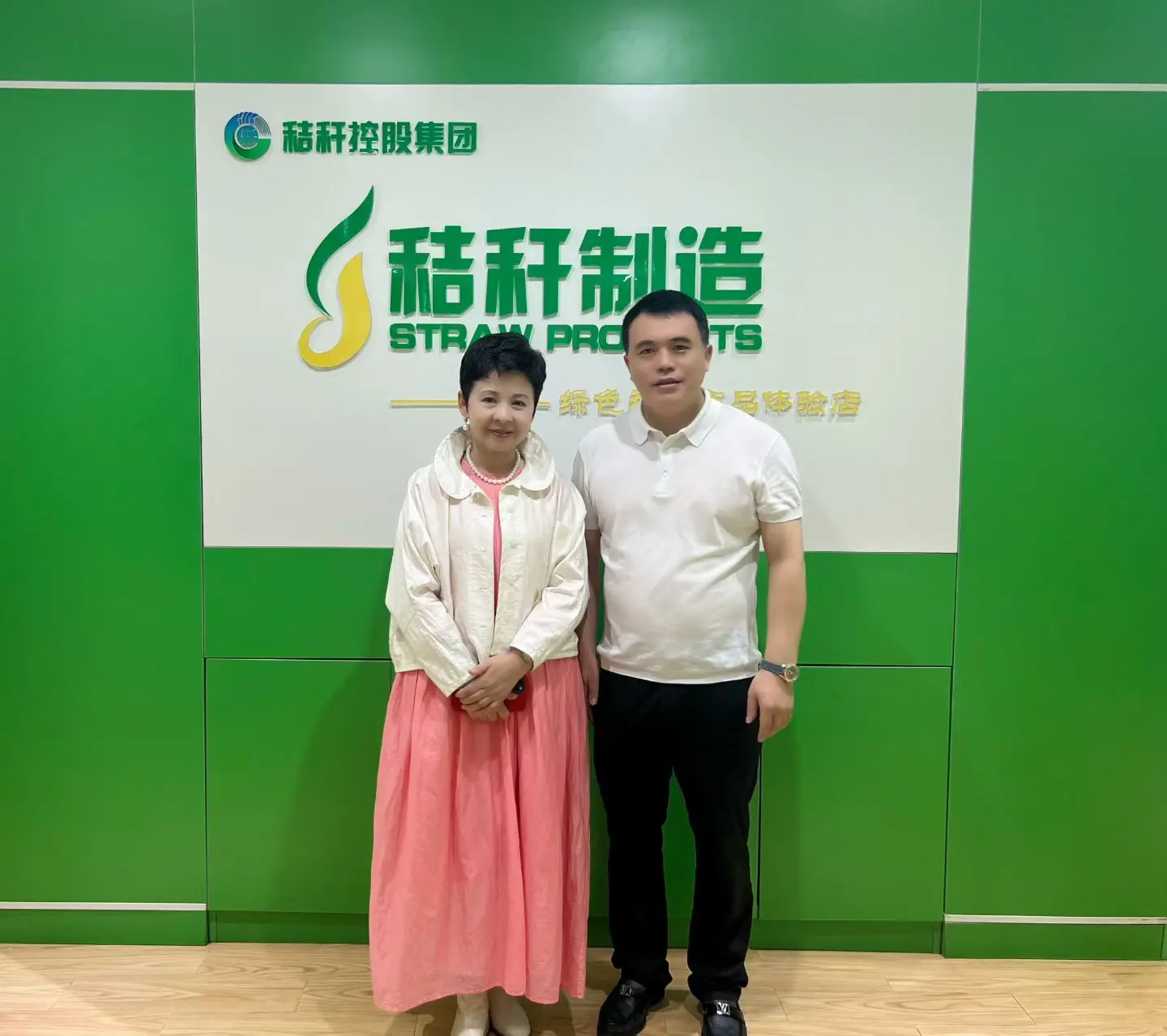 十五的月亮原唱董文华老师祝大家中秋快乐