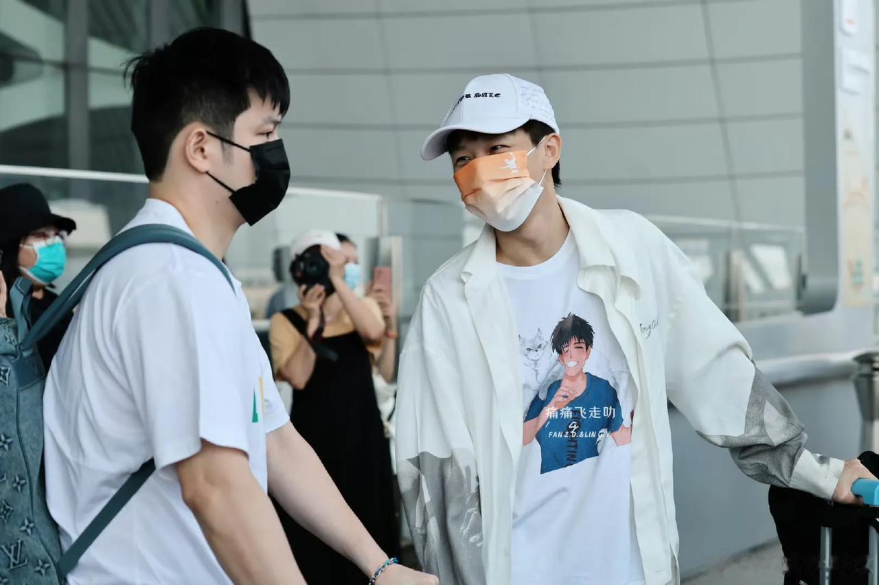 国乒集体从北京出发，前往韩国平昌征战2023亚洲锦标赛，倒计时3天！国乒加油！！