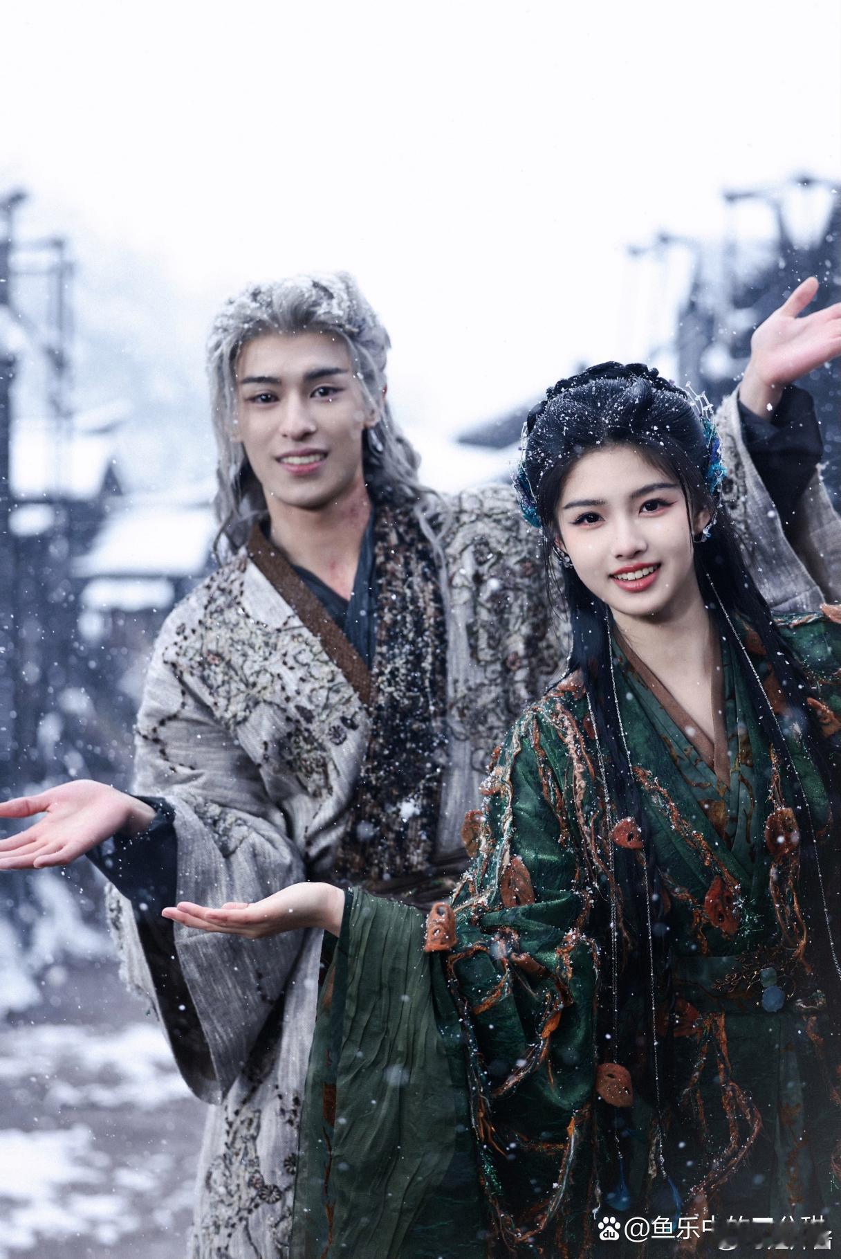 大梦归离里的左叶和艾米也很养眼啊 ​​​