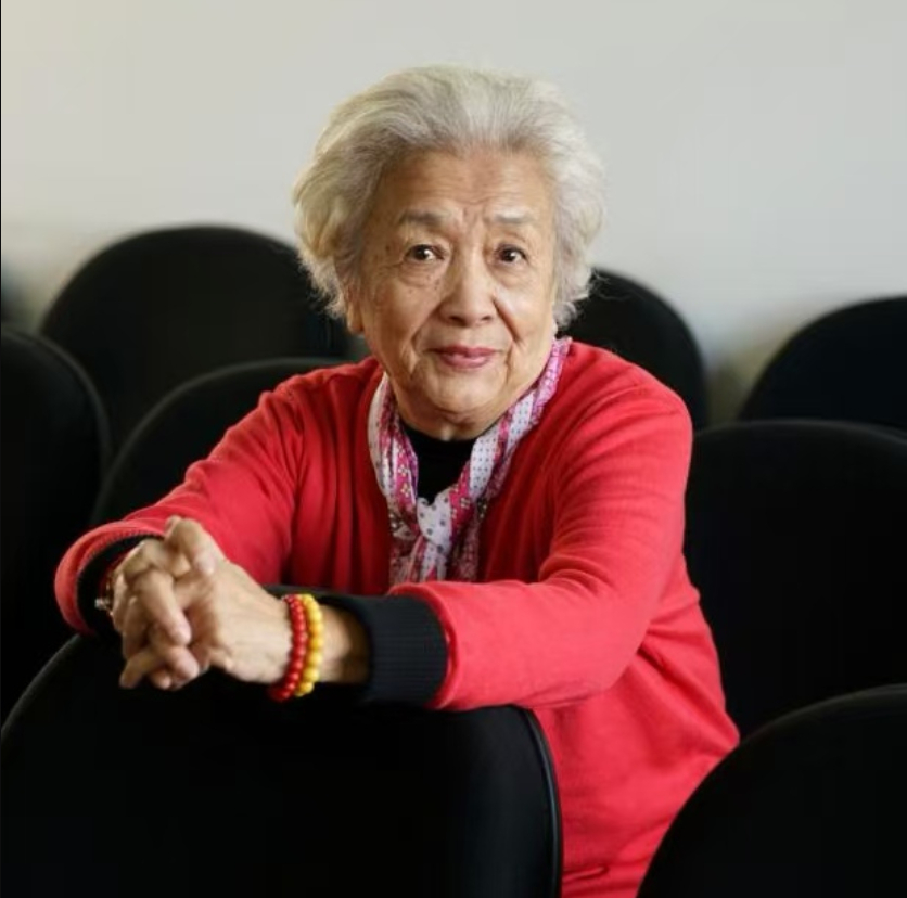 【 谢芳逝世 】著名电影表演艺术家、大众电影百花奖终身成就奖获得者谢芳于今日凌晨