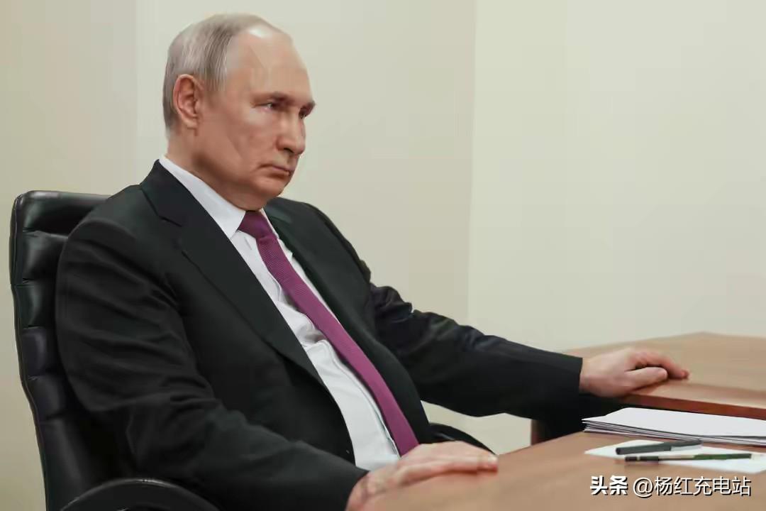 陆海双线同步发力！俄军三月连下63处据点，敖德萨遇袭重创乌海上命脉
 
俄乌冲突