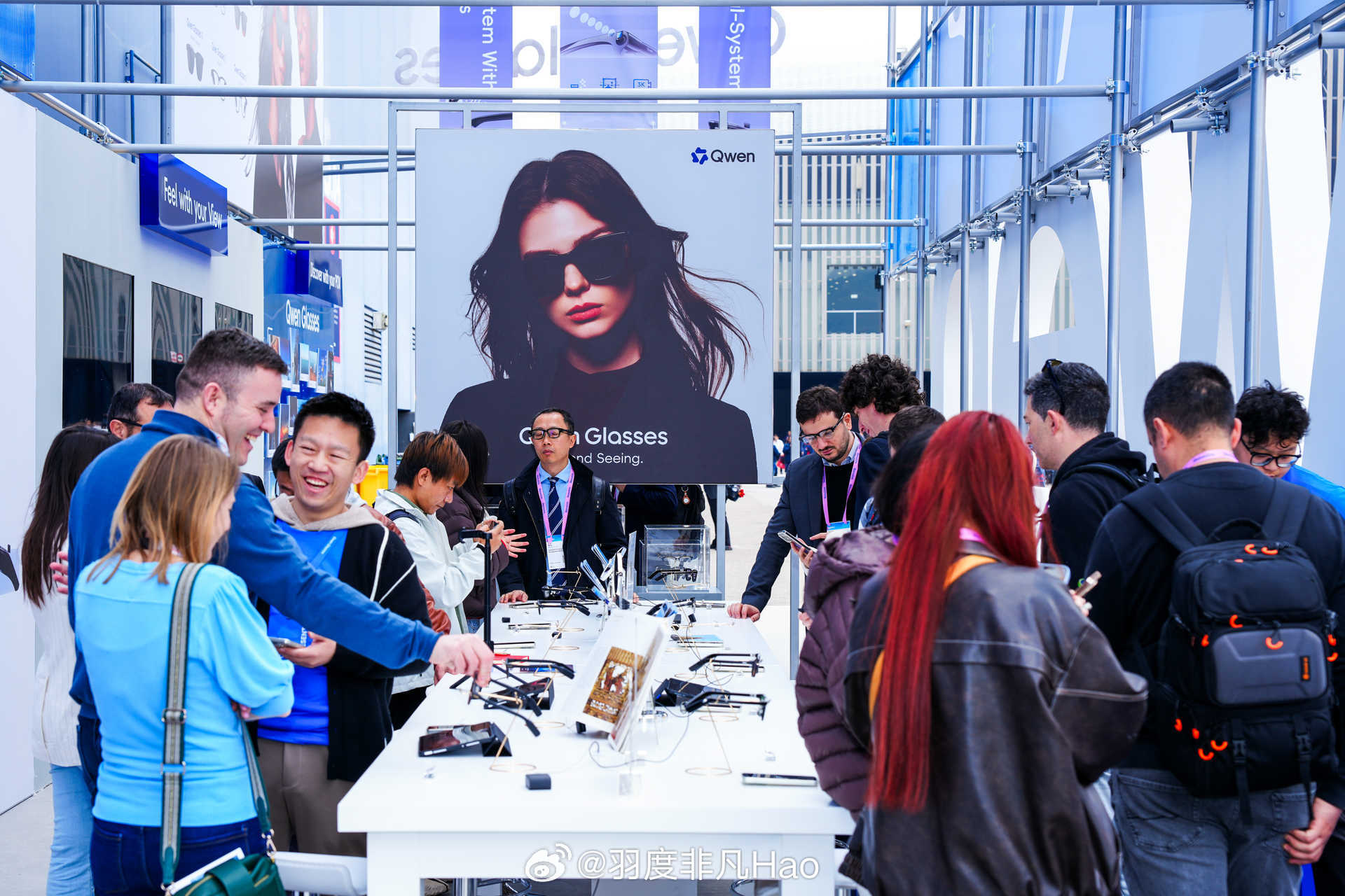 被外国记者大赞的千问AI眼镜，再次迎来重大变化，值得每一个人关注！最新消息指出，