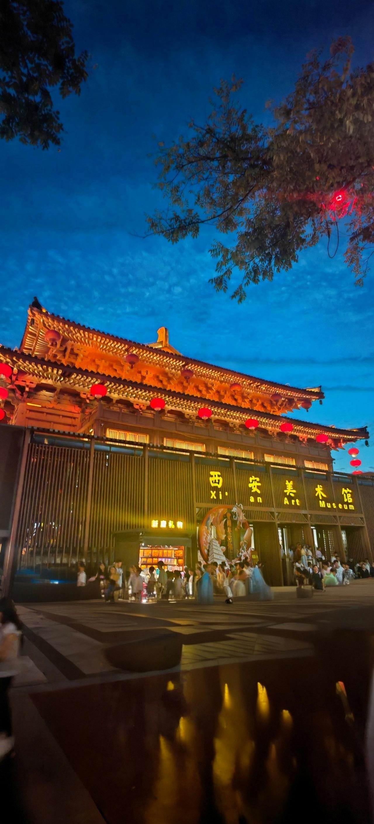 【曲江新区‌转型，大唐不夜城，还能火多久？（1）】前几天晚上去了大唐不夜城，依旧