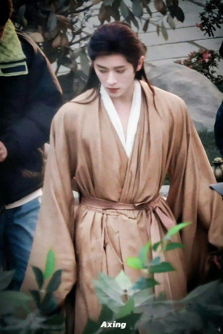 going人的事都让丞磊干了 从眼神到动作全是戏，能把观众迅速带入剧情里，跟着他