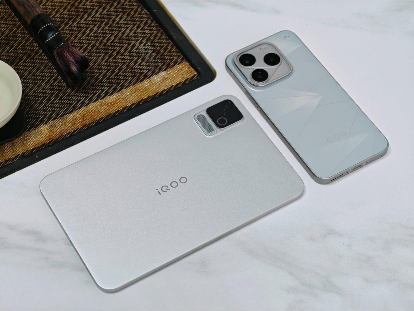 喜欢玩手游的同学们，你们就说这一套，爱不爱？！iQOO16 + iQOO Pad