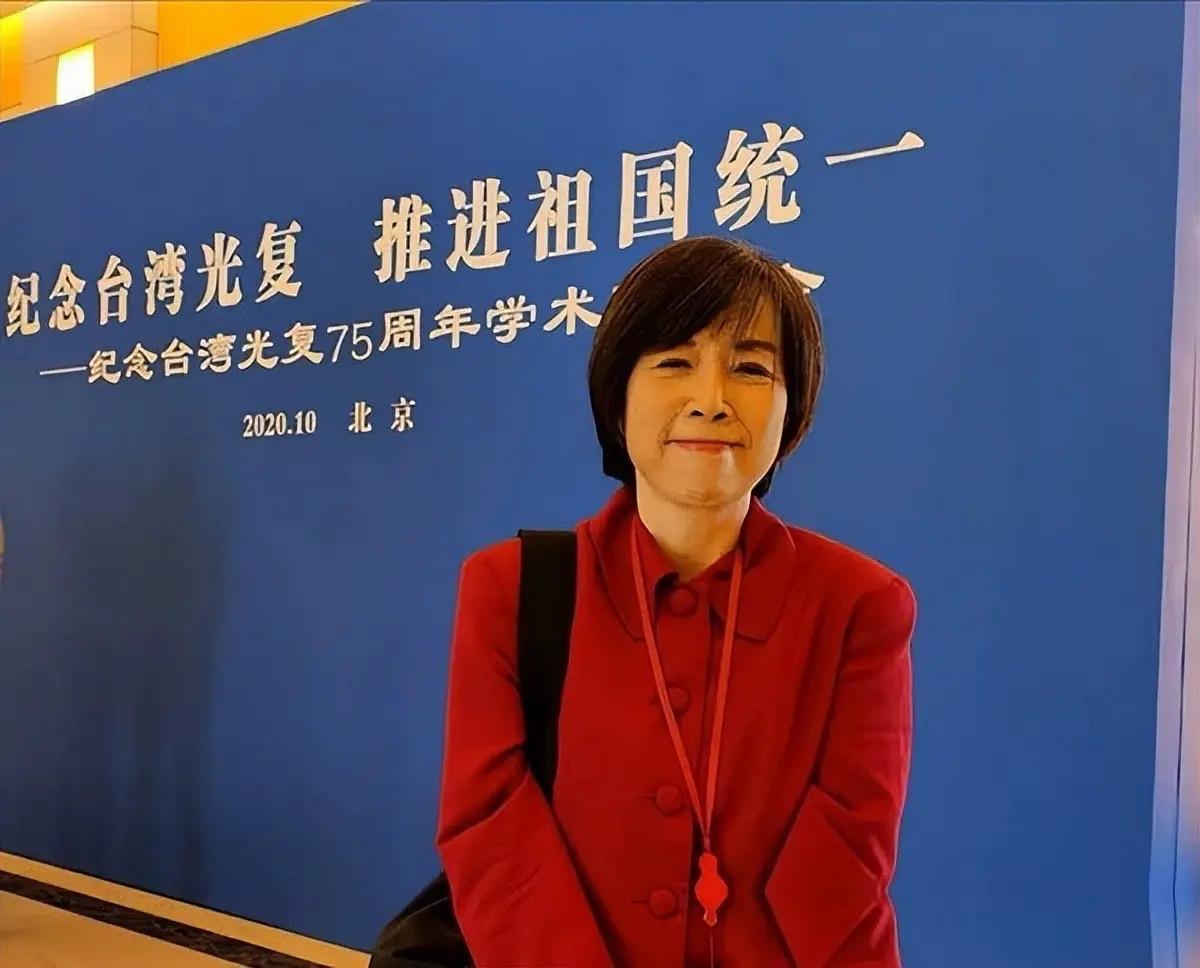 黄智贤必须把台湾带回家！不是假话、空话

不绕弯、不装睡，她认自己是台湾人，也是