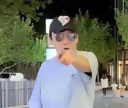 有网友问日本人在中国有多少人转入中国国籍了？都在什么部门任职？涉密保密单位有多少