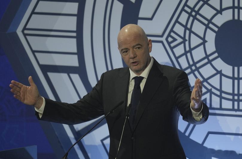 国际足联主席因凡蒂诺近日表示希望接触对俄罗斯足球的禁令，这一表态引发了乌克兰方面