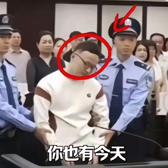 廖景芳身份被扒出来，原来是湖南人，有认识他的网友称，是湖南宁乡人。

廖景芳这次