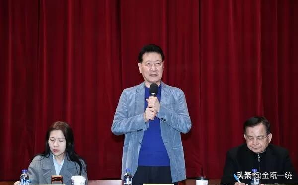 赵少康支持“徐巧芯8100亿版军购”　喊话先过3500亿剩下冻结

国民党团明日