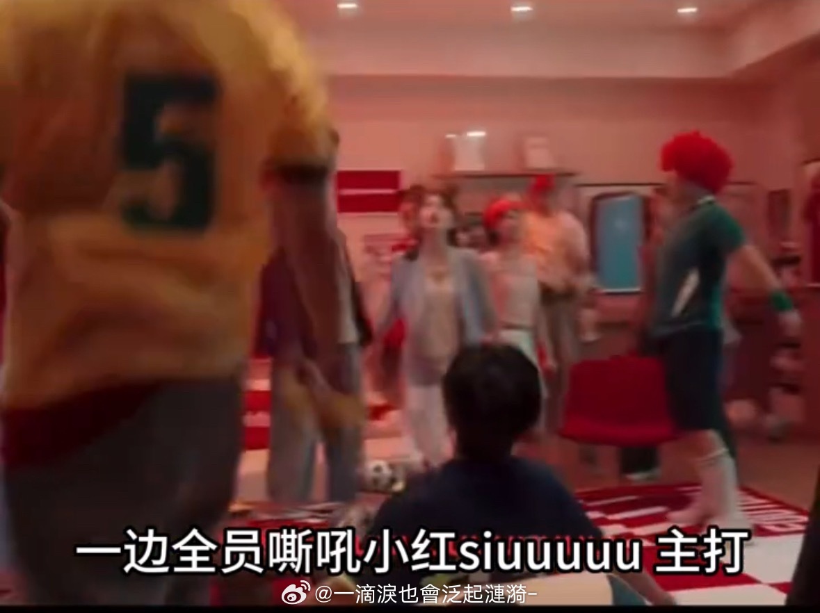 头一次对老外说中文起了敬意 姆巴佩的“小红猪”遇上C罗的“小红Siu”，两大顶 