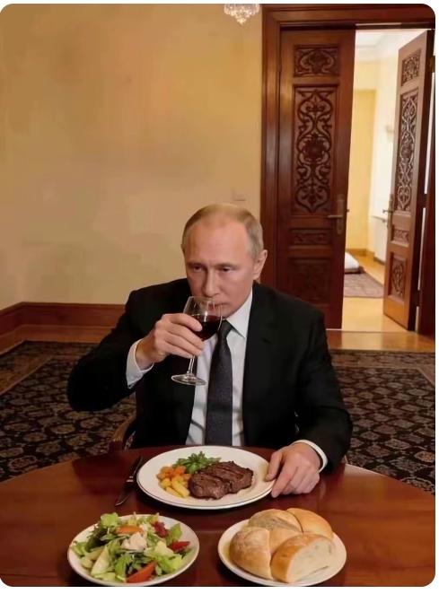俄罗斯总统普京这饭菜在普通民众中也就是中下等水平吧！