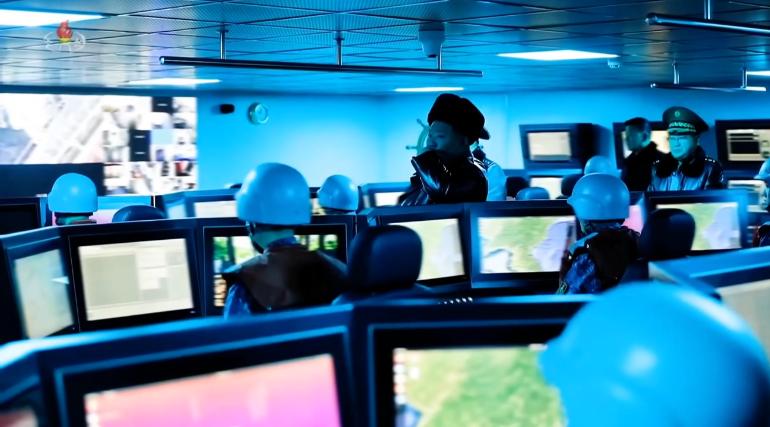 信息化程度不错，“崔贤”号驱逐舰作战指挥中心曝光。