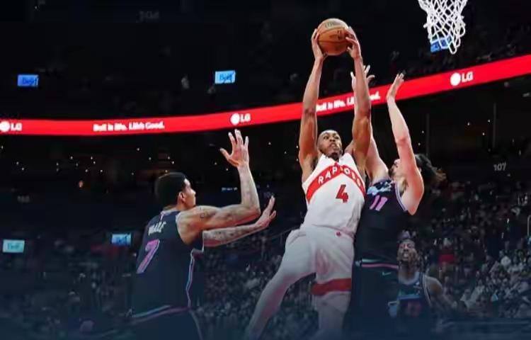 阿德巴约化身三单先生，热火季后赛前景一片黯淡。

东部关键卡位战，热火客场95：