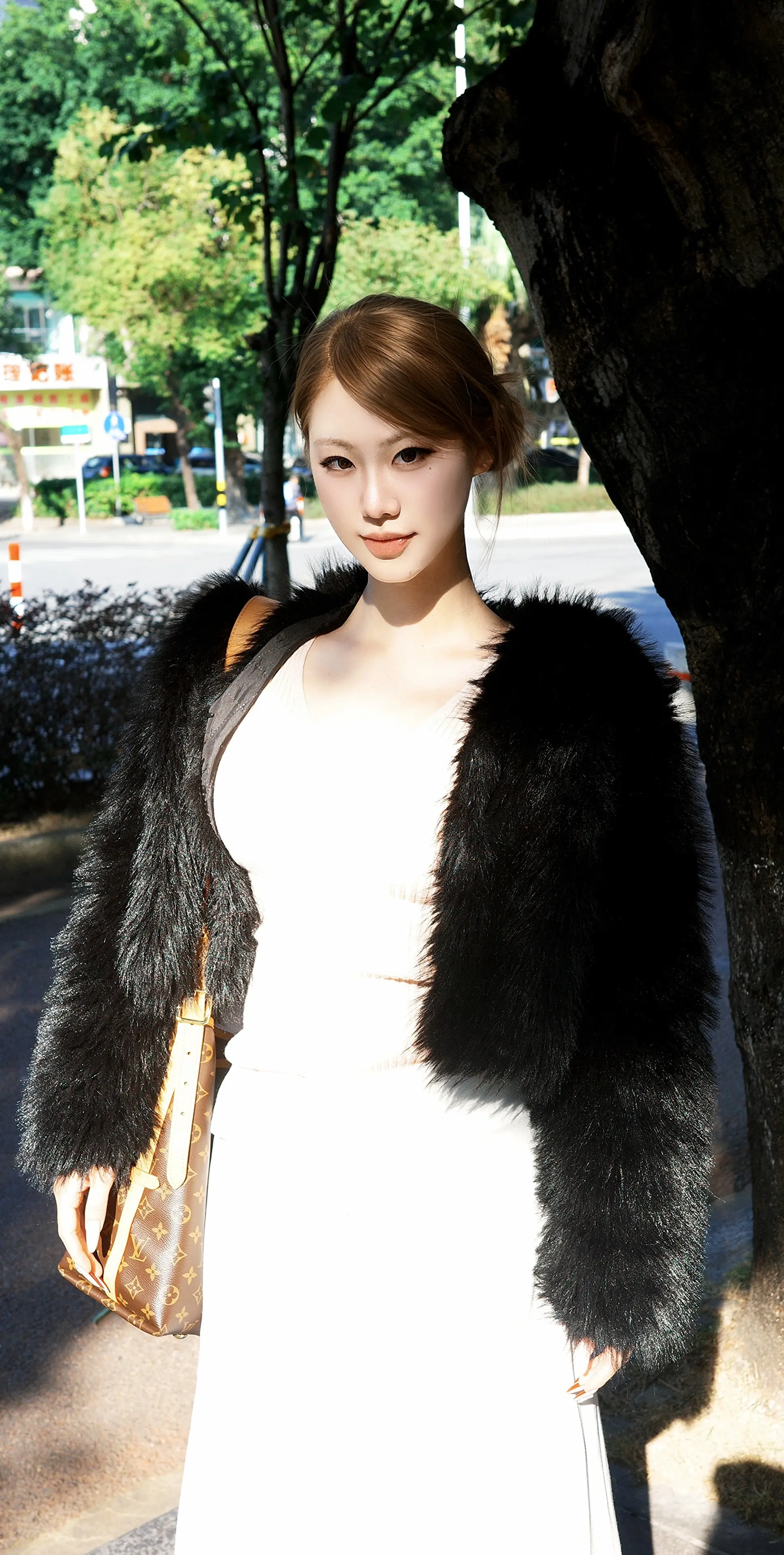 褪去花黄着戎装 素面笑眼意深藏