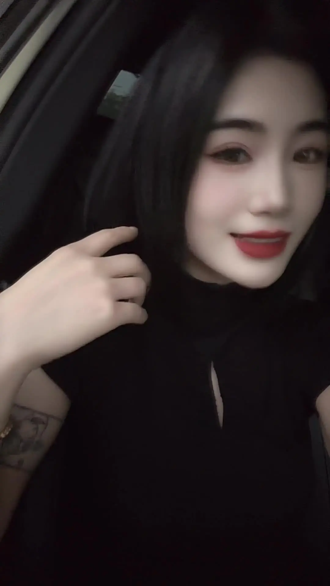 都忘了我是女人，累成这样！有时候以为自己是畜生呢