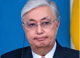 哈萨克斯坦总统托卡耶夫在访问日本演讲中说道：“历史已经证明，全球稳定的形成不仅取