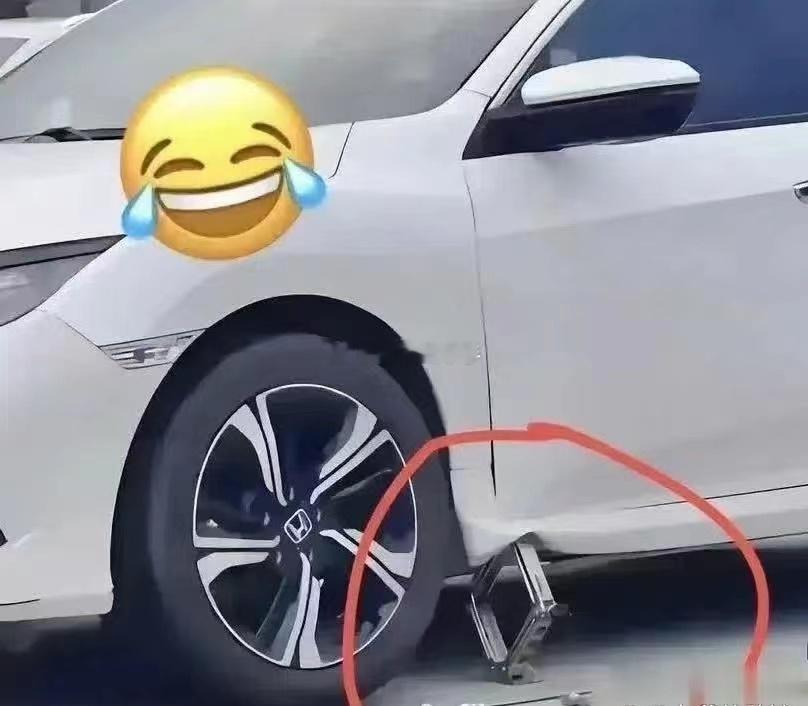 千斤顶为啥撑不起车啊？？？是不是换一个千斤顶就好使了？？？ 海阔试车超话