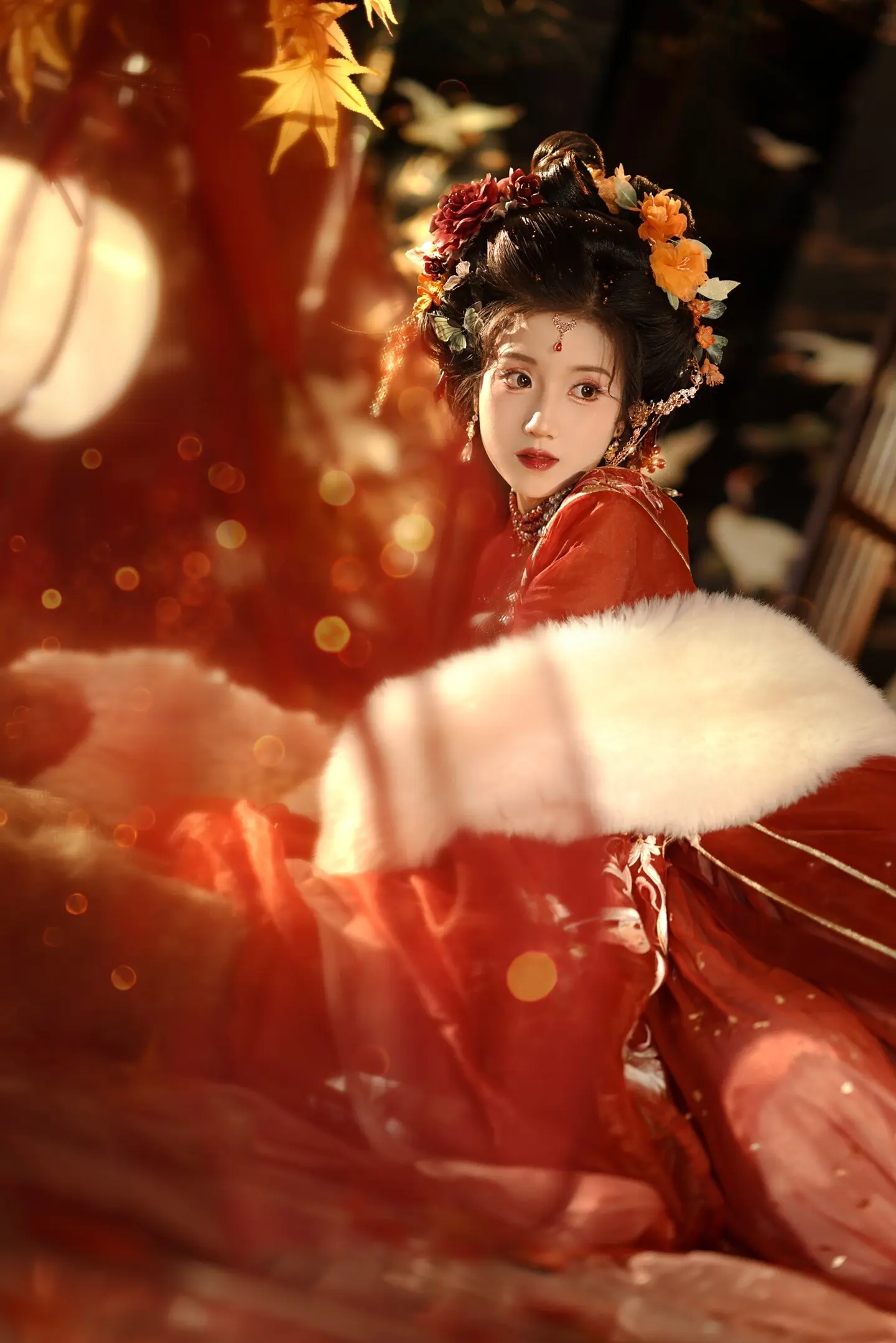“你像绝世牡丹遗落画轴里”