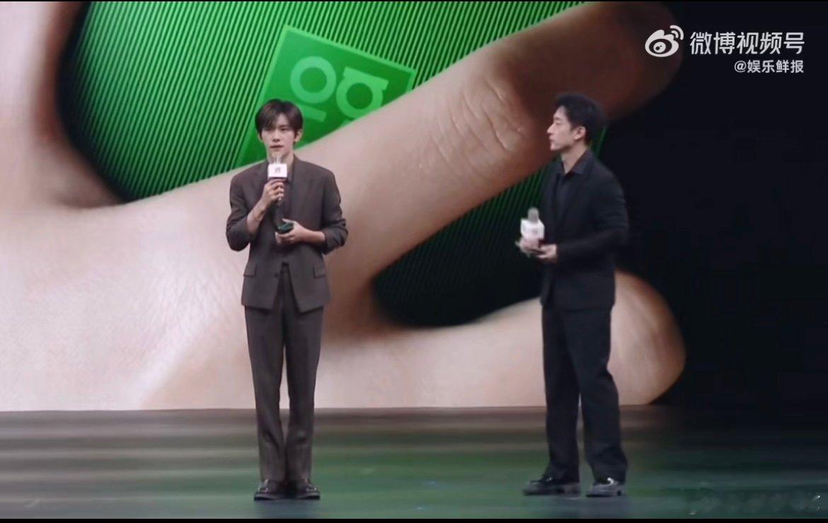 易烊千玺2026想一个人出去旅行 他的浪漫藏在细节里，独行路上或许会有街头速写、