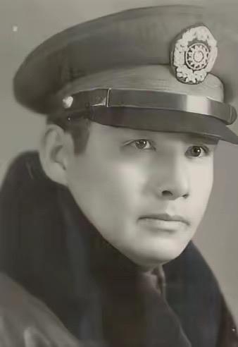 1947年张灵甫死在孟良崮，粟裕念其抗日有功下令厚葬，9个被俘的国军将官却突然跪