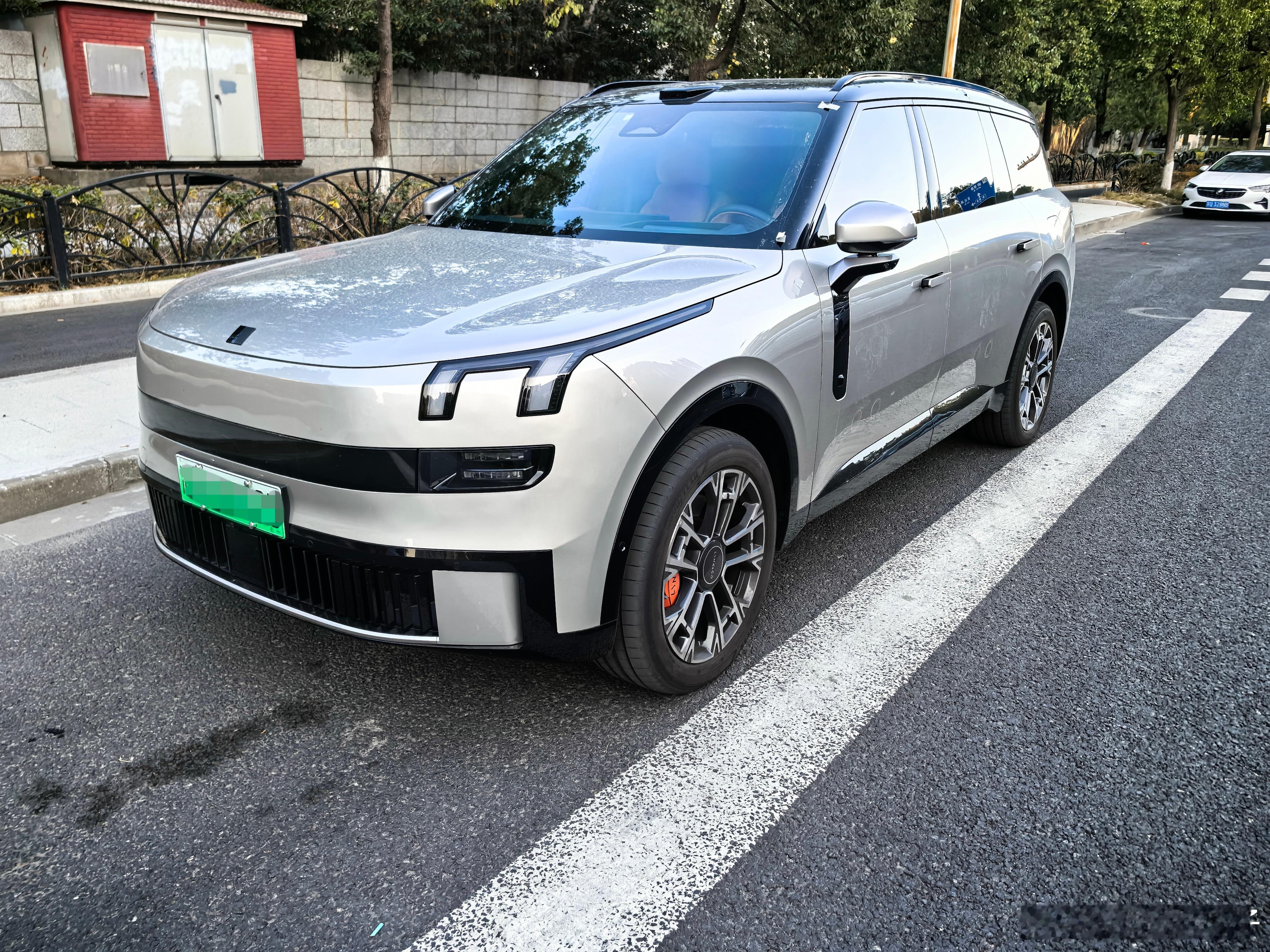 底盘工程师走心评测——领克900ultra今天短暂开了开领克900ultra，简