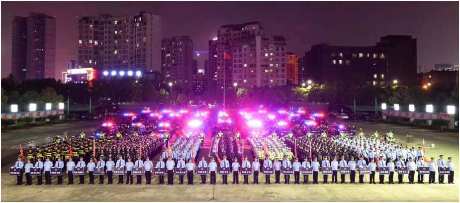 江西公安机关开展深化扫黑除恶专项斗争第一轮集中收网行动
 为深入贯彻落实党中央关
