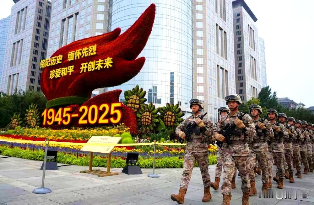 第一，世界上只有中国把不可能变为可能！
第二，当今世界只有中国的军事装备力量能够