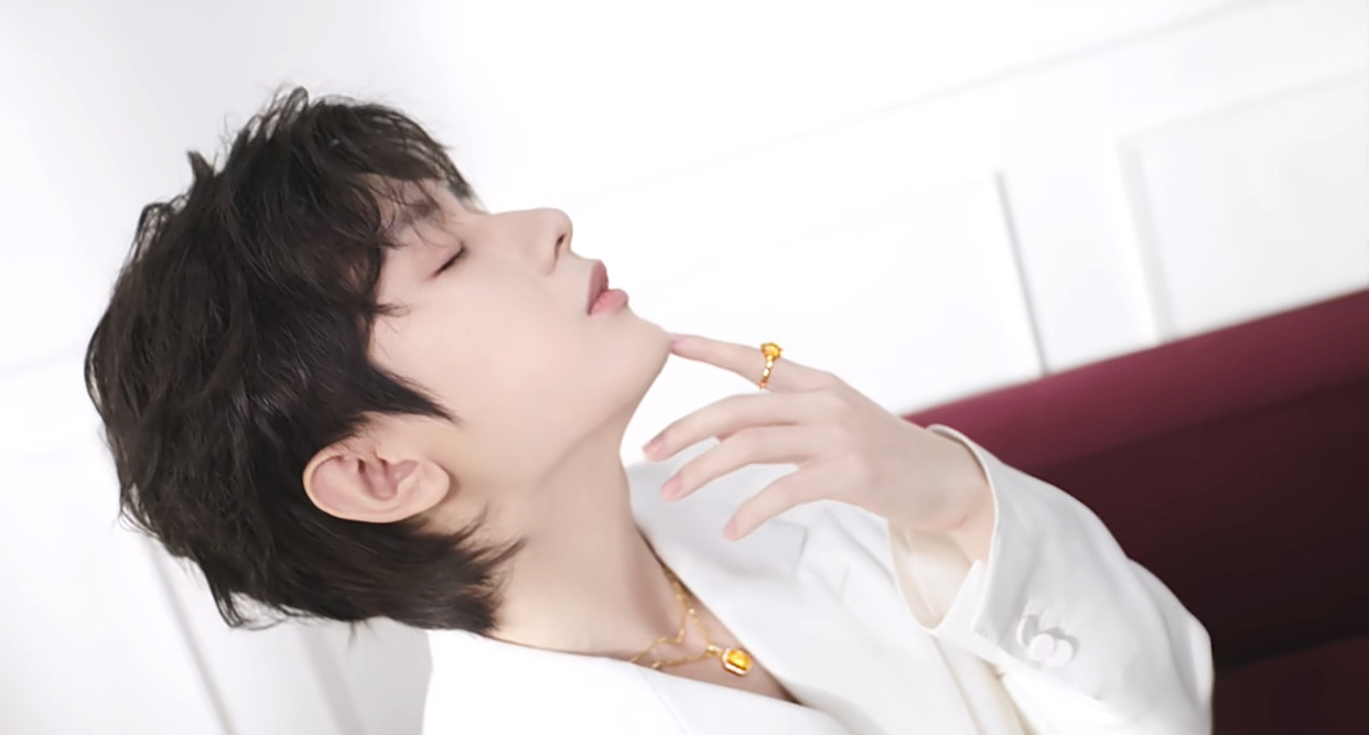 成毅焕彩新Yi程  六福珠宝35周年✨和成毅共赴520浪漫之约时光流转，邂逅珠宝