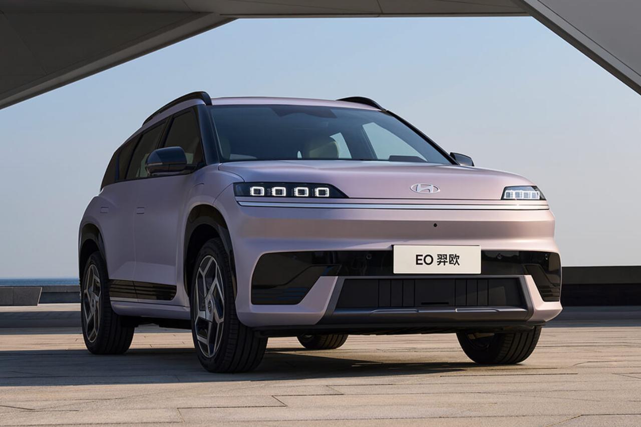 2025年新能源电池市场呈“双雄争霸+多强并立”格局，TOP5品牌市占率如下：