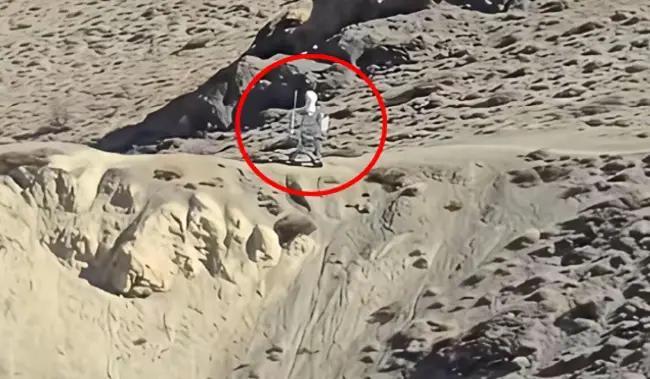 这能把三哥给熬死，这玩意可不犯困。近日，有印度人拍到，中国一侧似乎出现了一个“机