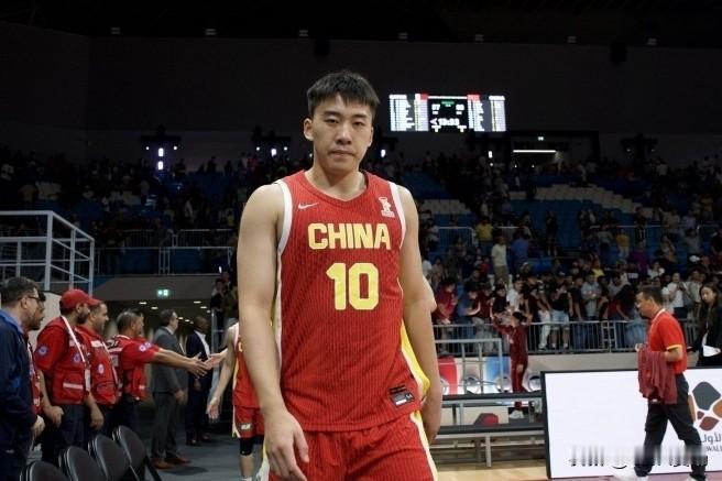 9月7日下午2点，NBL联赛组委会公示了各支球队报备球员名单，其中香港金牛俱乐部