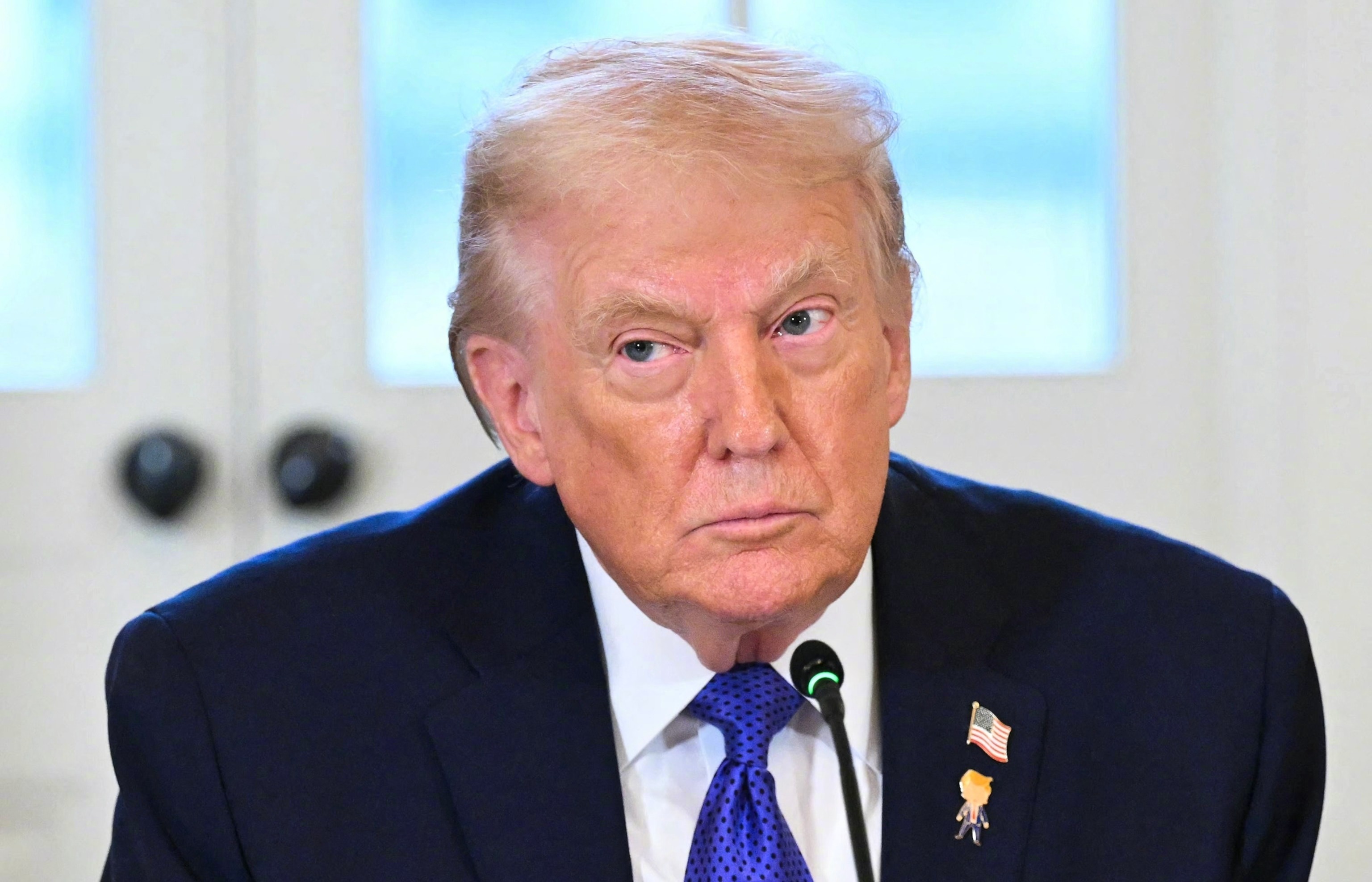 特朗普拒绝为种族主义视频道歉财联社2月7日电，记者当地时间2月6日获悉，美国总统