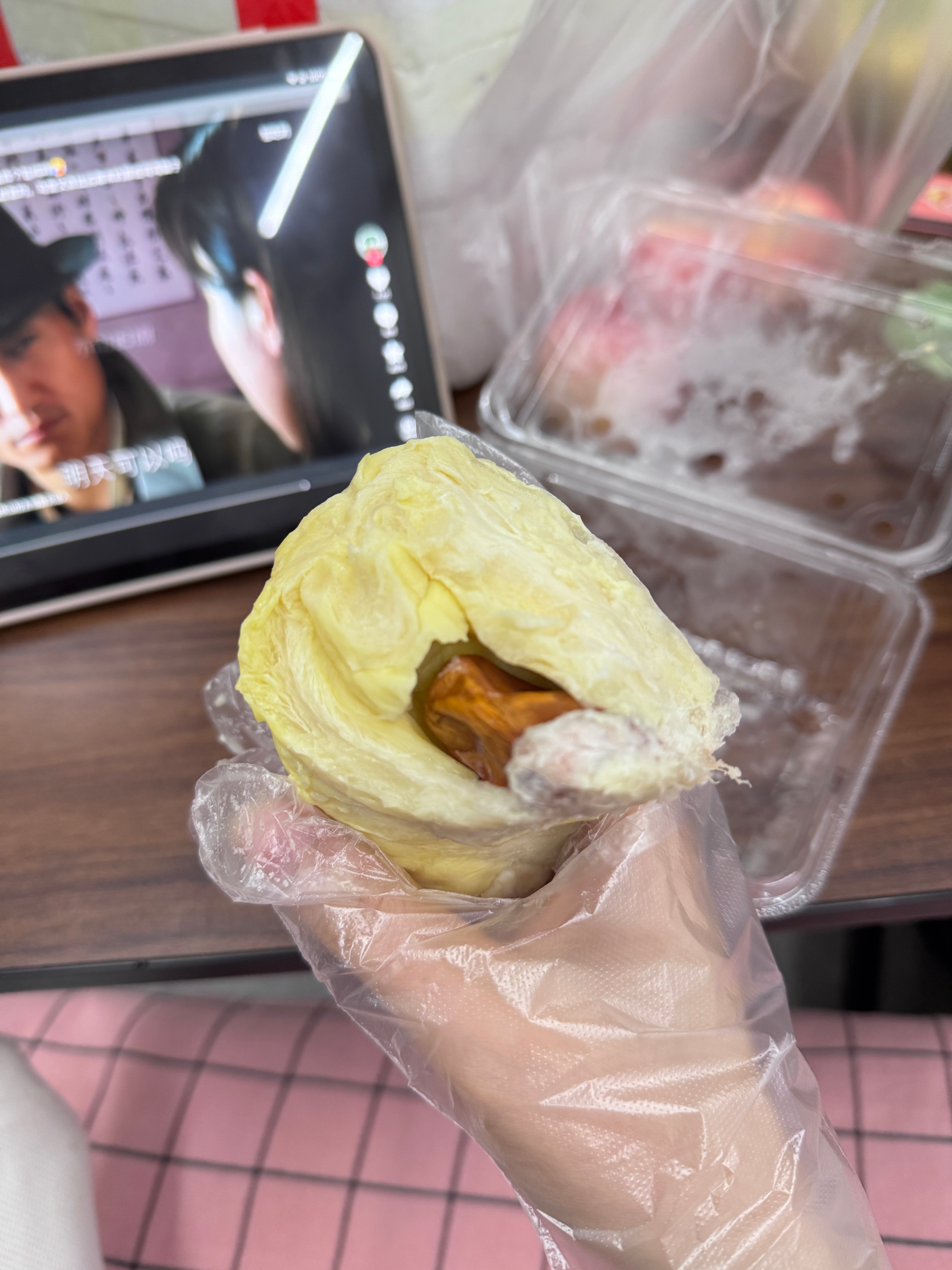 榴莲冻一下再吃真的美味呆了